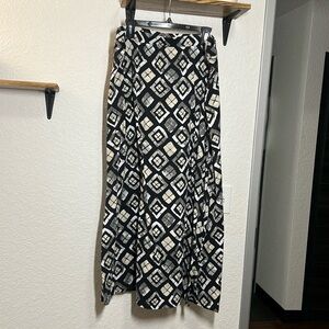 Mid-length CATO skirt size xl like new super soft
